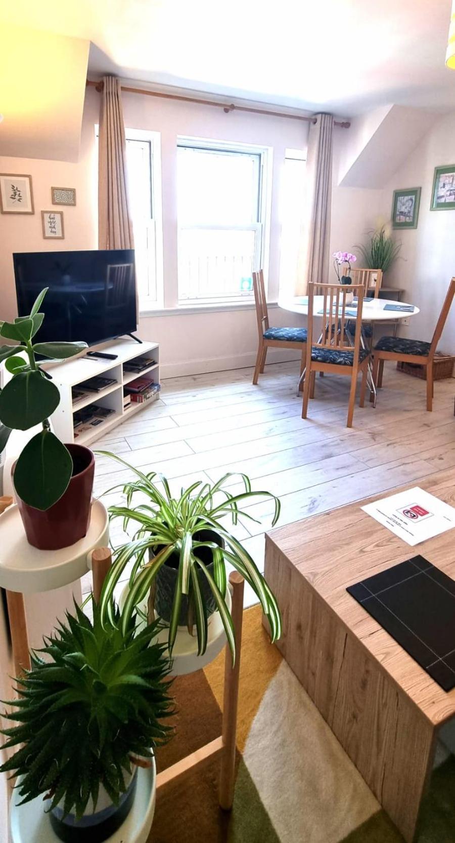 Heart Of Inverness-City Apartment Buitenkant foto